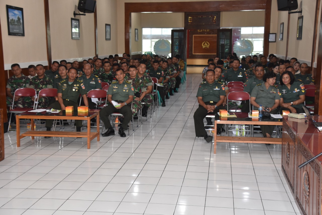 Prajurit dan PNS Korem 073/Makutarama Menerima Sosialisasi Perumahan dari Bank BRI